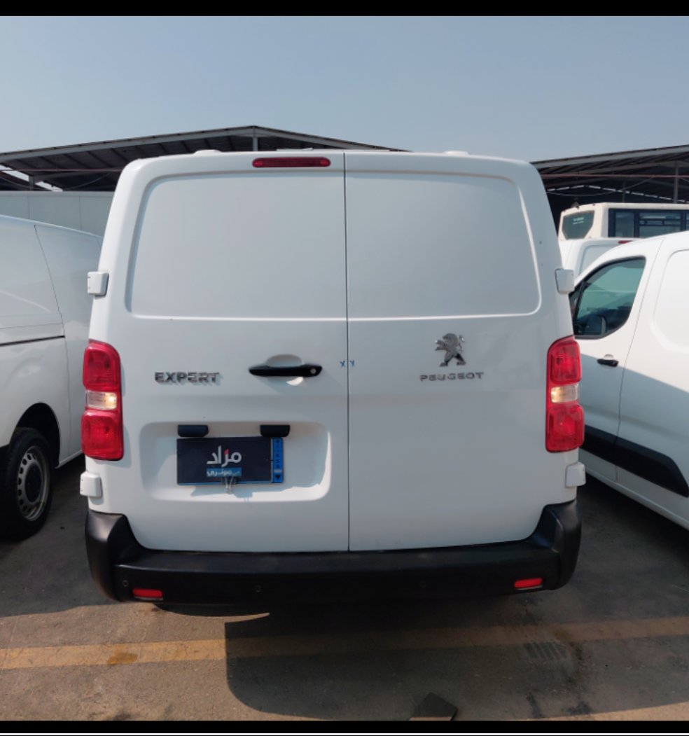 Peugeot  Expert Van  2022 image