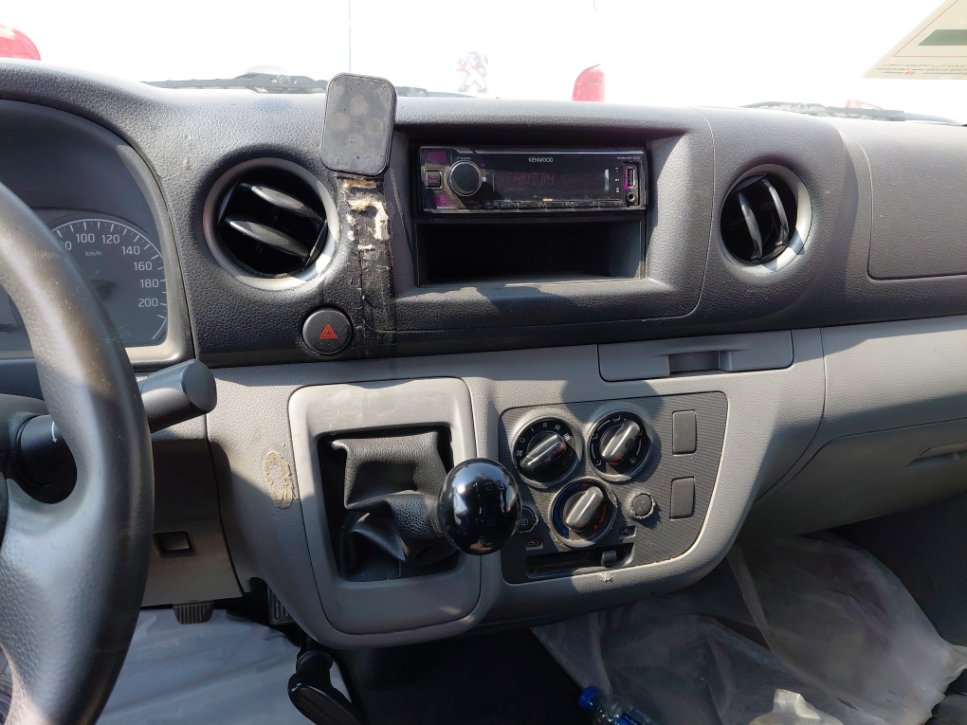 نيسان أورفان  2021 image