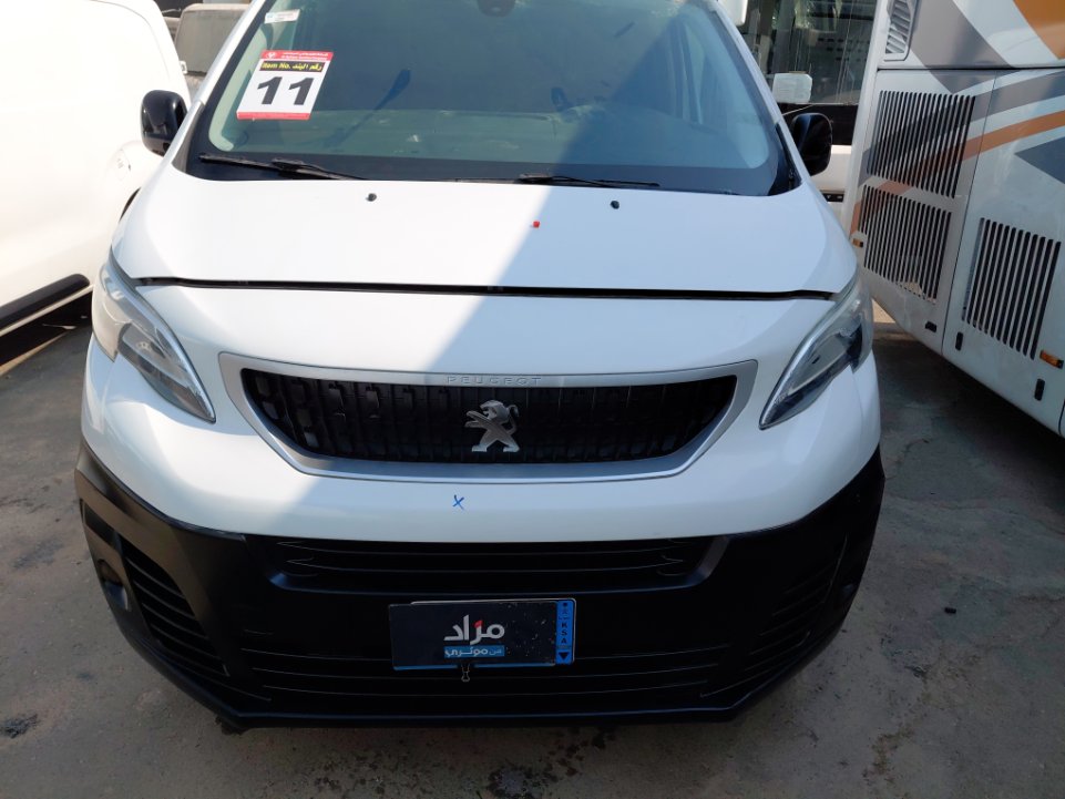 بيجو اكسبرت فان  2022