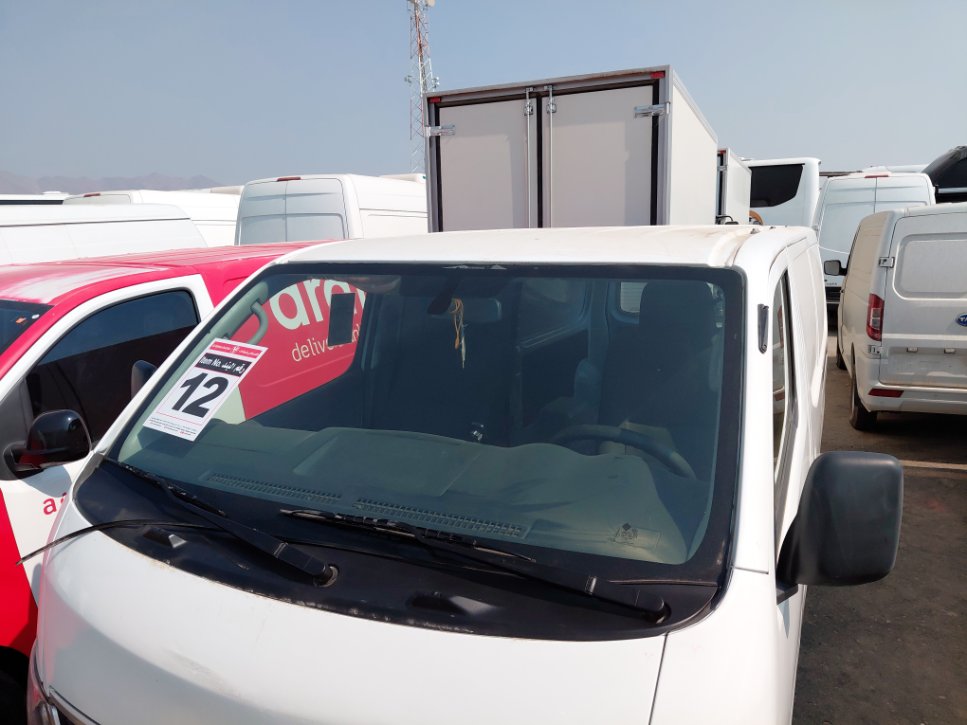 نيسان أورفان  2021 image