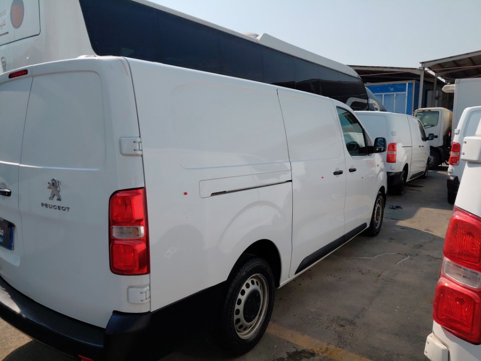 بيجو اكسبرت فان  2022 image