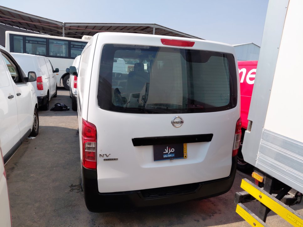 نيسان أورفان  2021 image