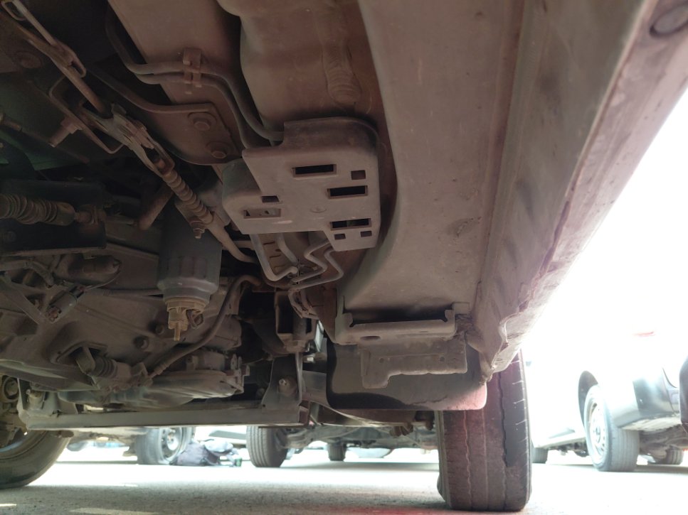 نيسان أورفان  2021 image