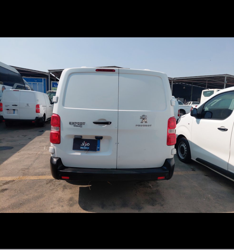 Peugeot  Expert Van  2022 image
