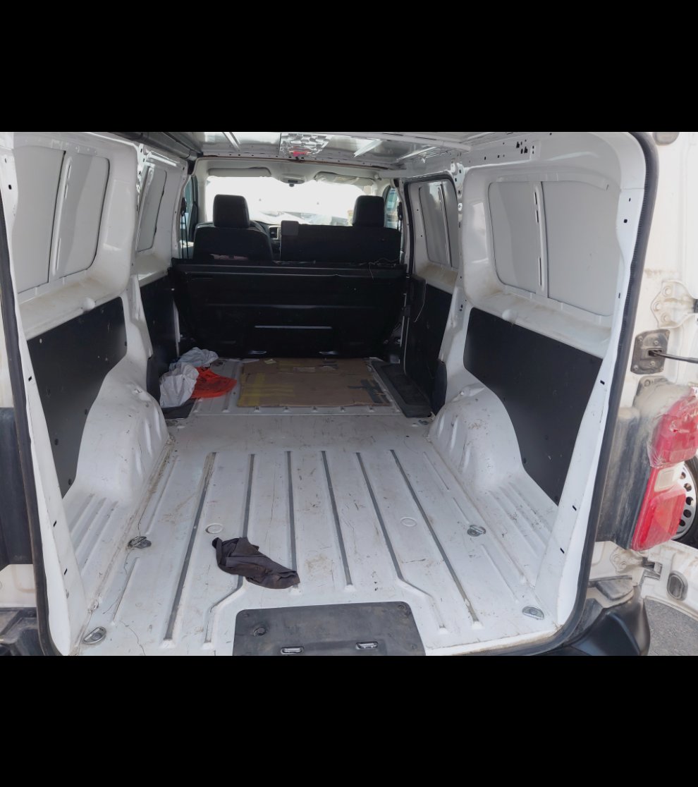 بيجو اكسبرت فان  2022 image