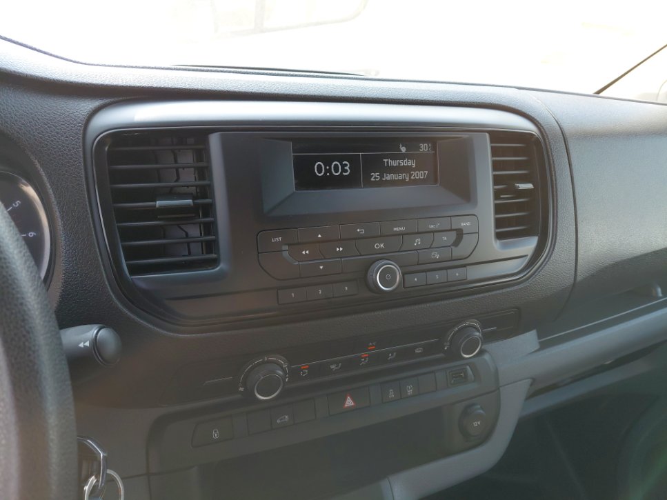 بيجو اكسبرت فان  2022 image