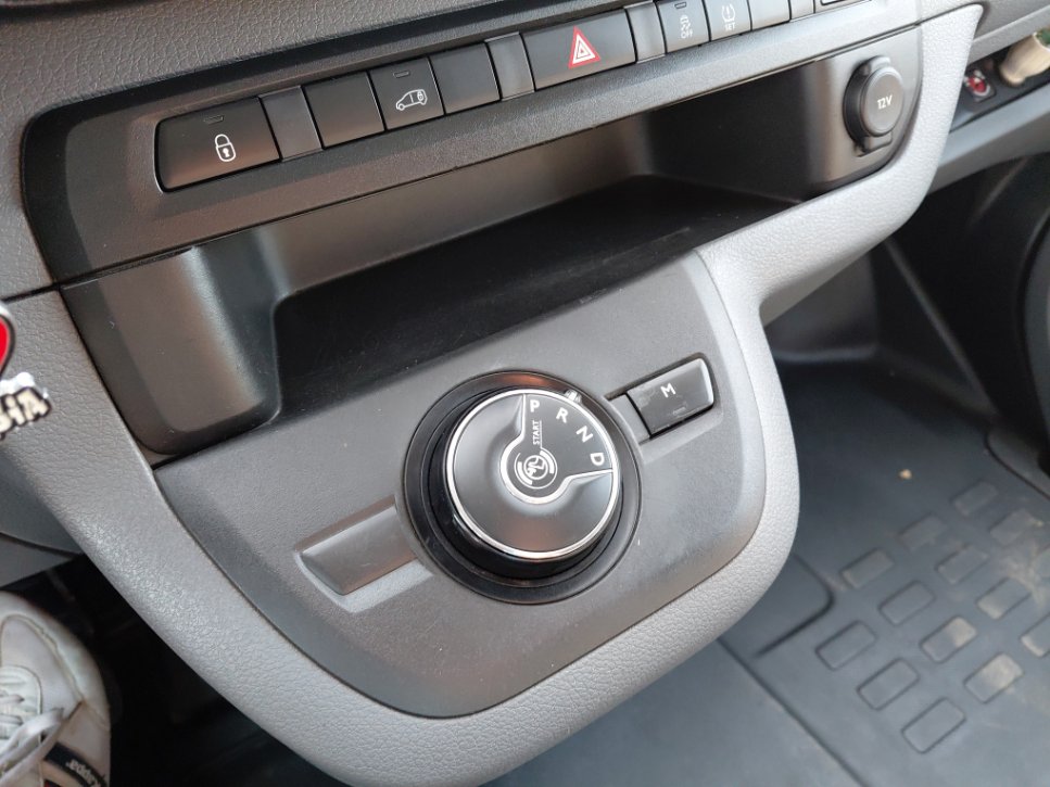 بيجو اكسبرت فان  2022 image