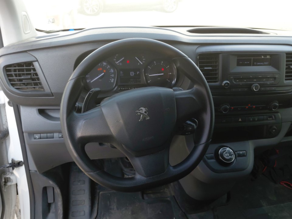 بيجو اكسبرت فان  2022 image