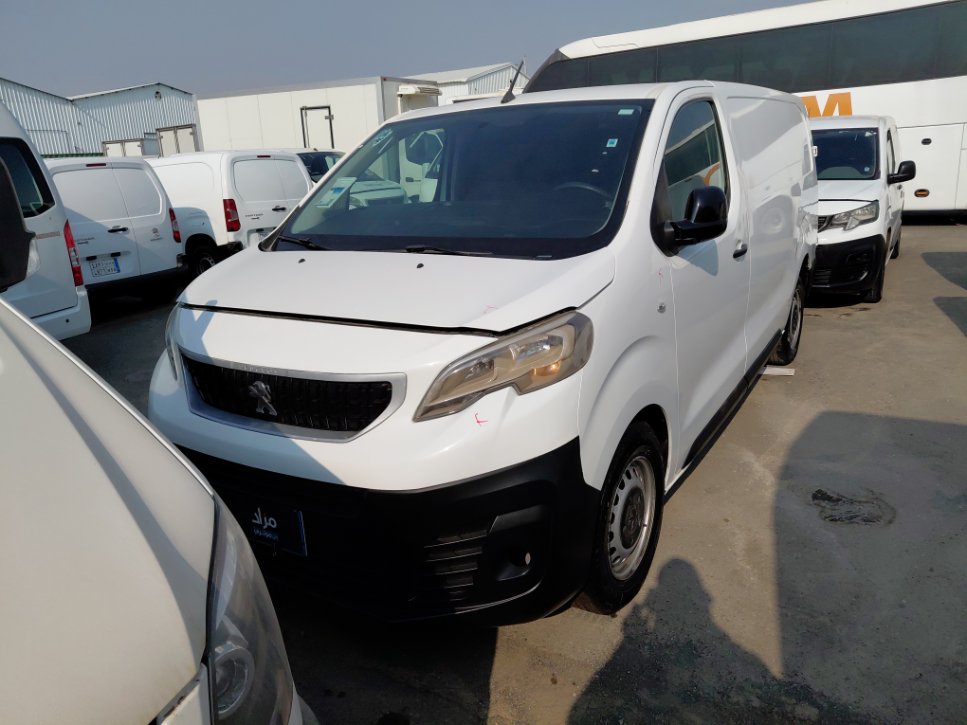 بيجو اكسبرت فان  2022