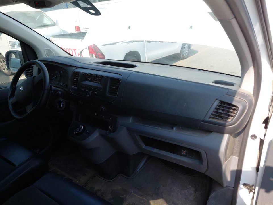 بيجو اكسبرت فان  2022 image