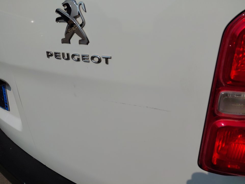 بيجو اكسبرت فان  2022 image