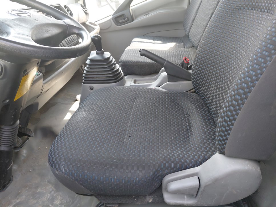 Hino 300  2022 image