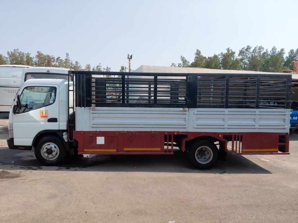 ميتسوبيشي كانتر FUSO 2022 image