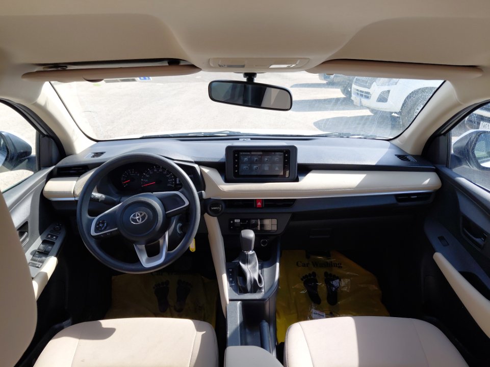 تويوتا يارس  2023 image