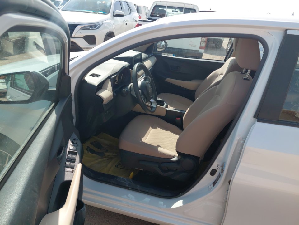 تويوتا يارس  2023 image