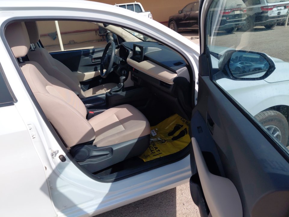 تويوتا يارس  2023 image