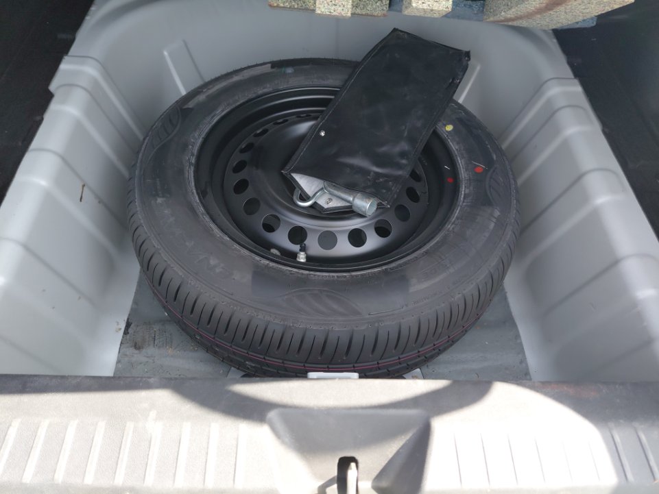 تويوتا يارس  2023 image