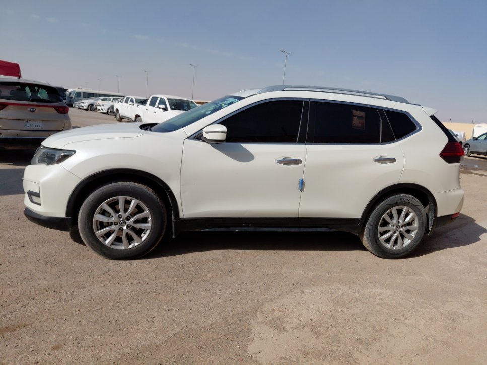 Nissan X-Trail  2022 image