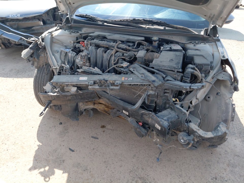 Hyundai Elantra  2023 image