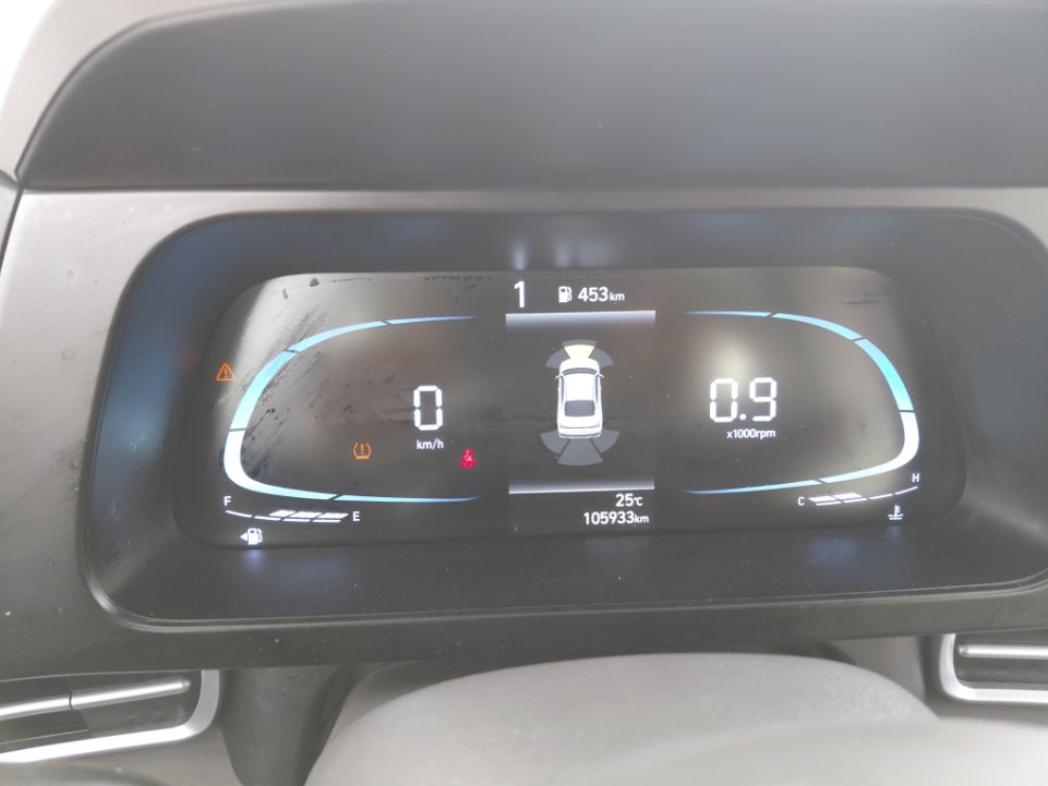 Hyundai Elantra STD 2024 image