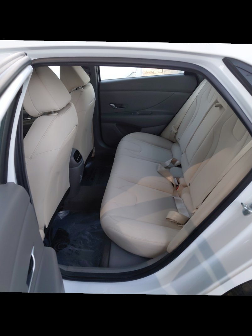 Hyundai Elantra STD 2024 image