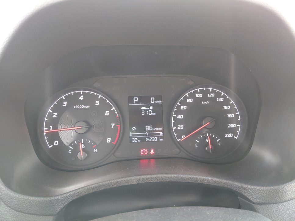 Hyundai Accent STD 2023 image