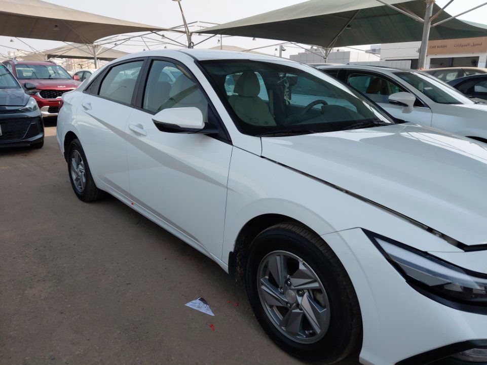 Hyundai Elantra STD 2024 image