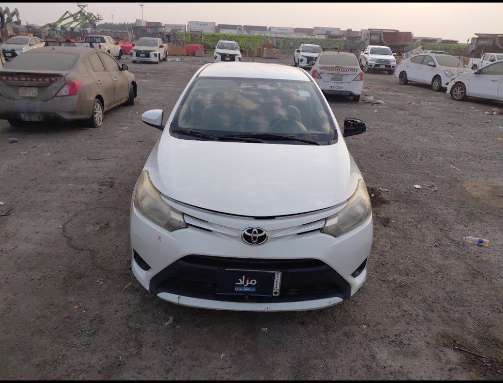 تويوتا يارس  2016