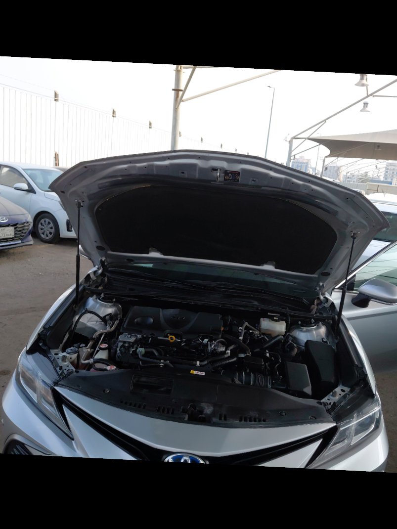 Toyota Camry LE HEV 2021 image