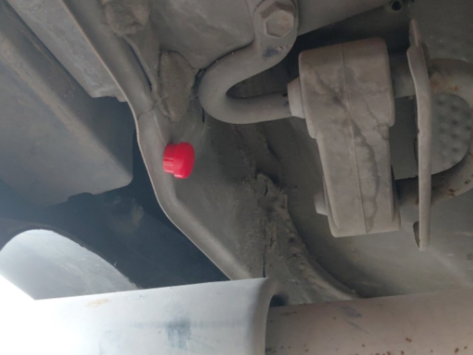 Toyota Camry LE HEV 2021 image