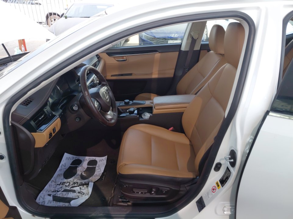 Lexus ES 250 2018 image