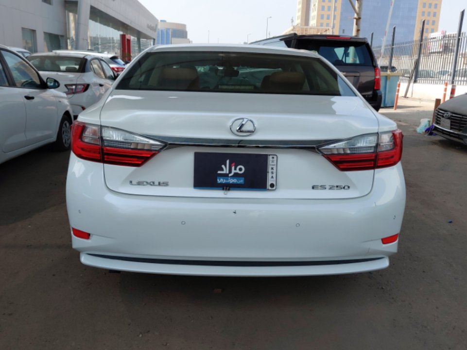 Lexus ES 250 2018 image