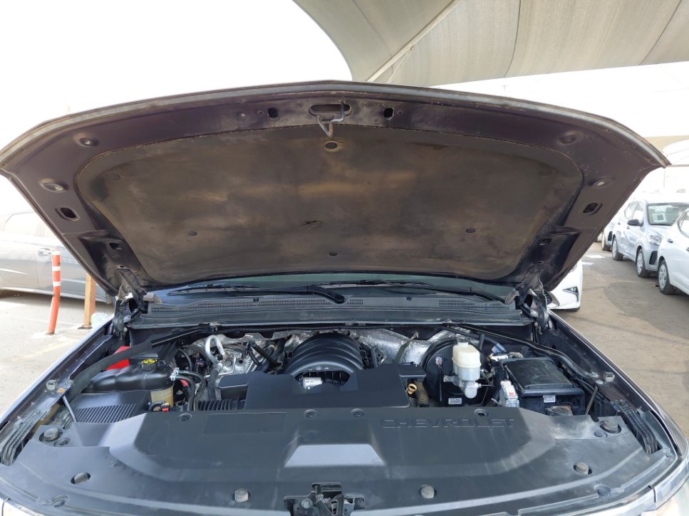 GMC Suburban LS 2016 image