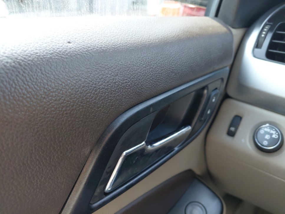 GMC Suburban LS 2016 image