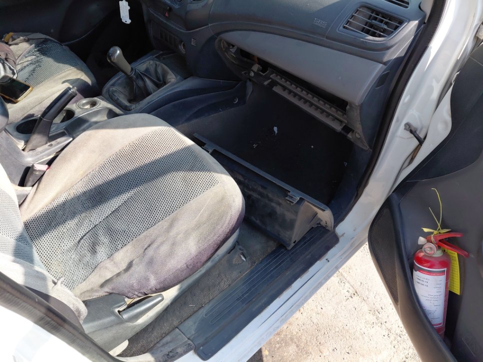 Mitsubishi L200  2016 image