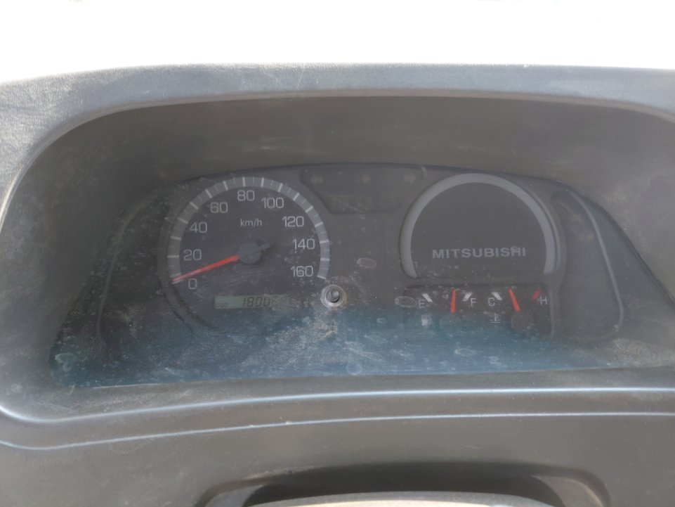 ميتسوبيشي روزا  2015 image