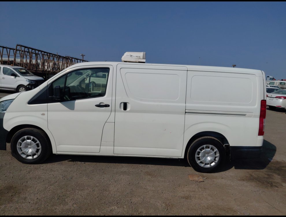 Toyota Hiace Van  2020 image