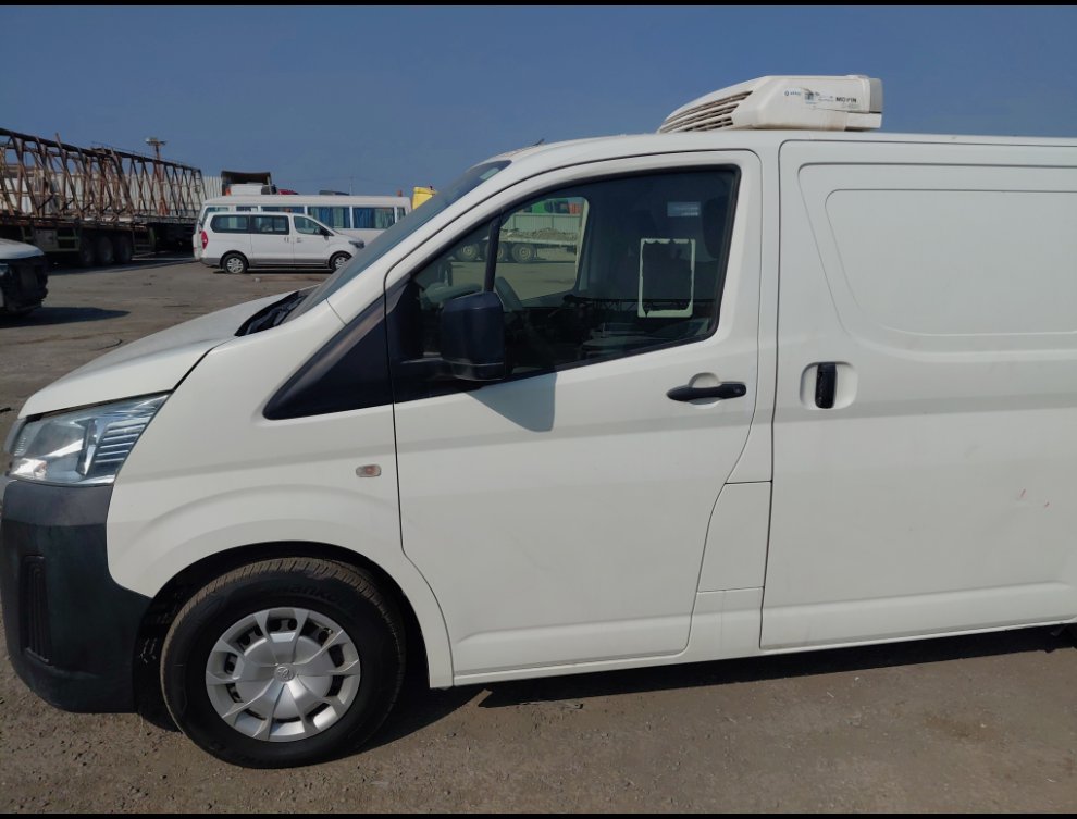 Toyota Hiace Van  2020 image