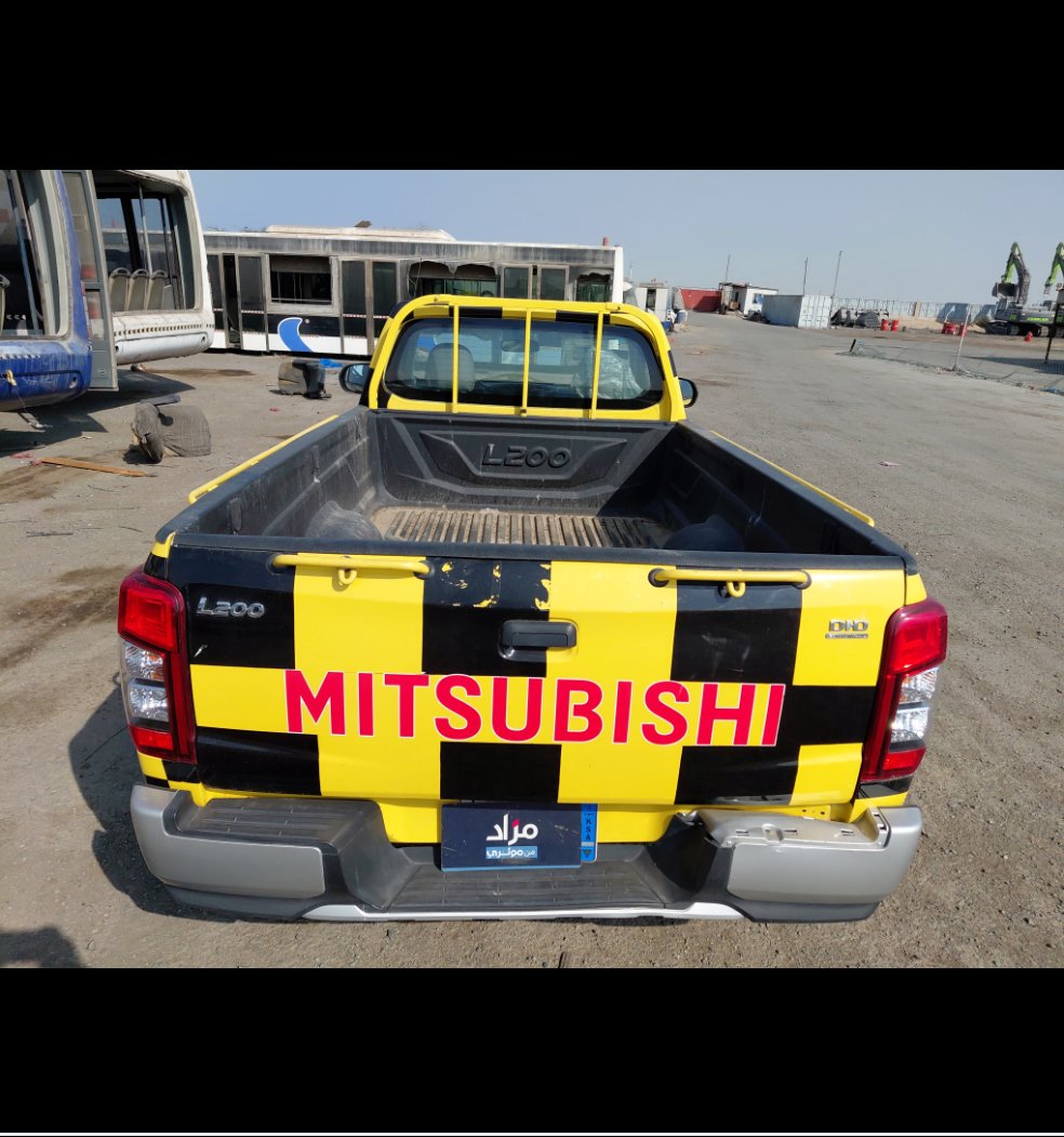 Mitsubishi L200  2020 image