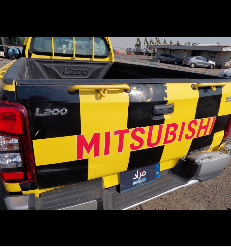 Mitsubishi L200  2020 image