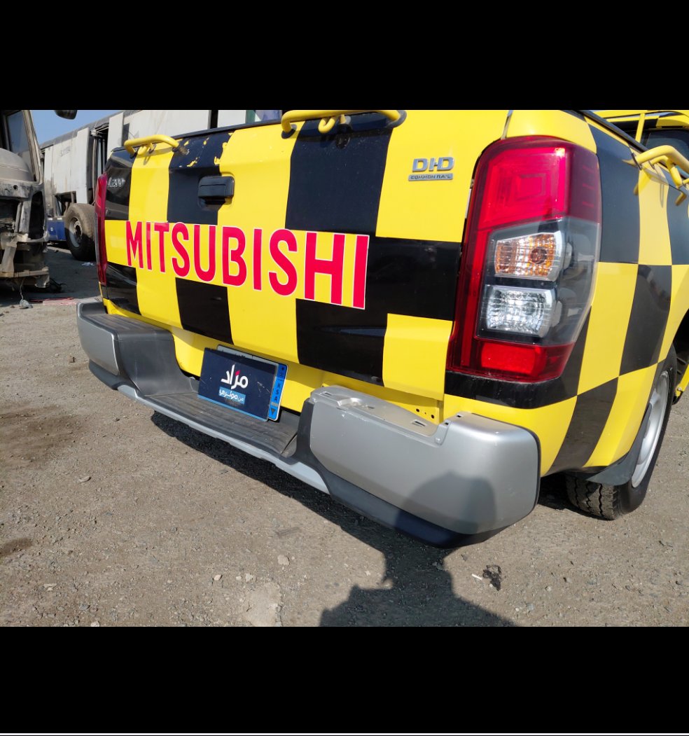 Mitsubishi L200  2020 image