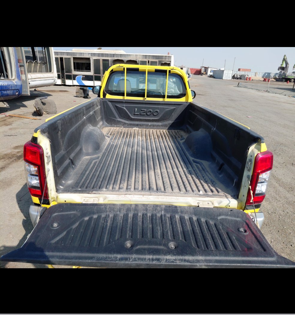 Mitsubishi L200  2020 image