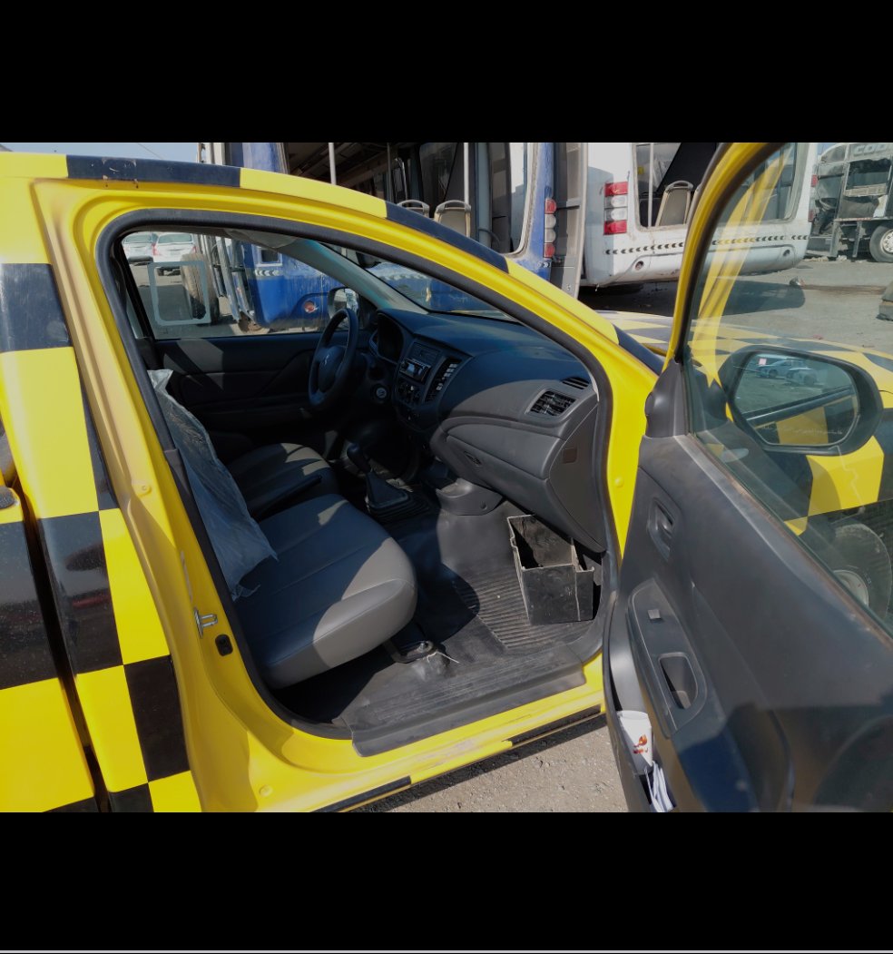 Mitsubishi L200  2020 image