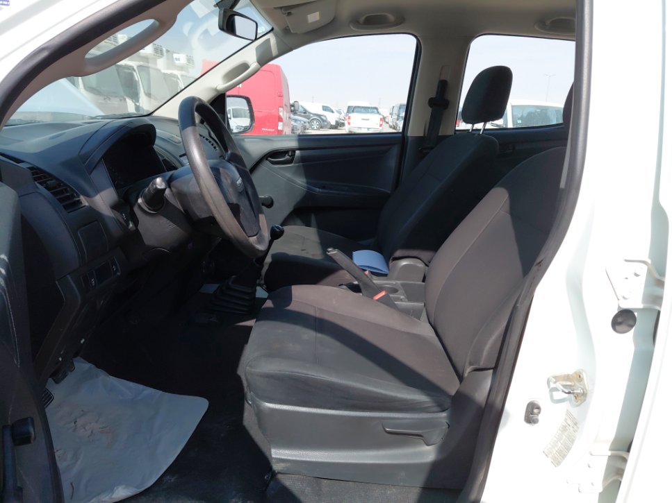 Isuzu D MAX 4x4 2022 image