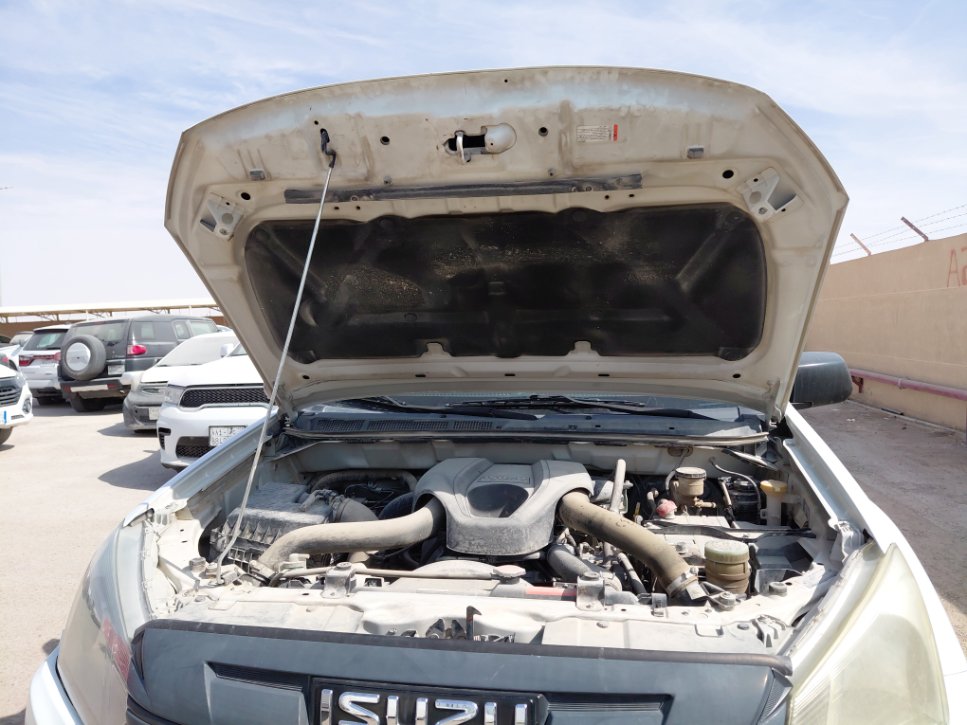 Isuzu D MAX 4x4 2022 image