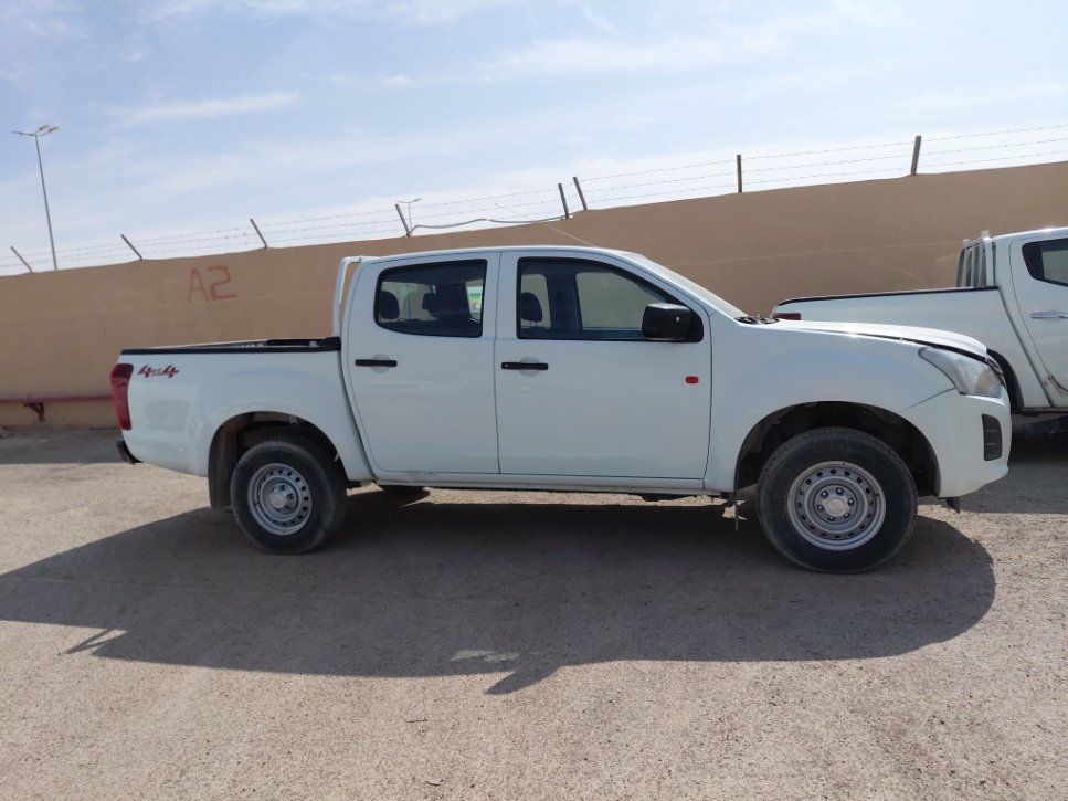 Isuzu D MAX 4x4 2022 image