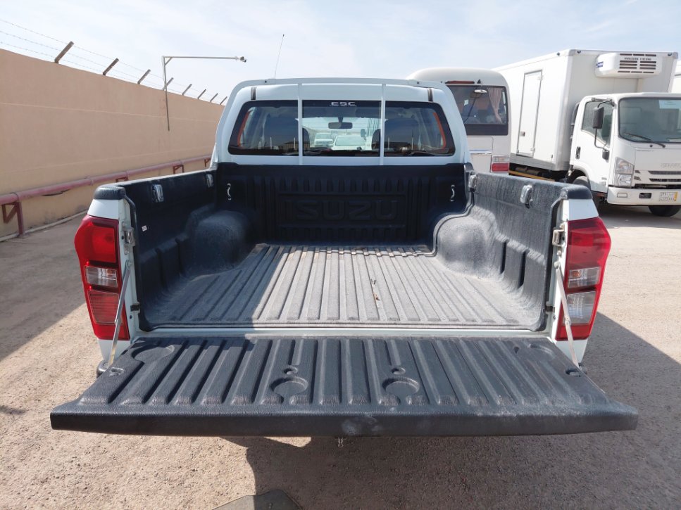 Isuzu D MAX 4x4 2022 image