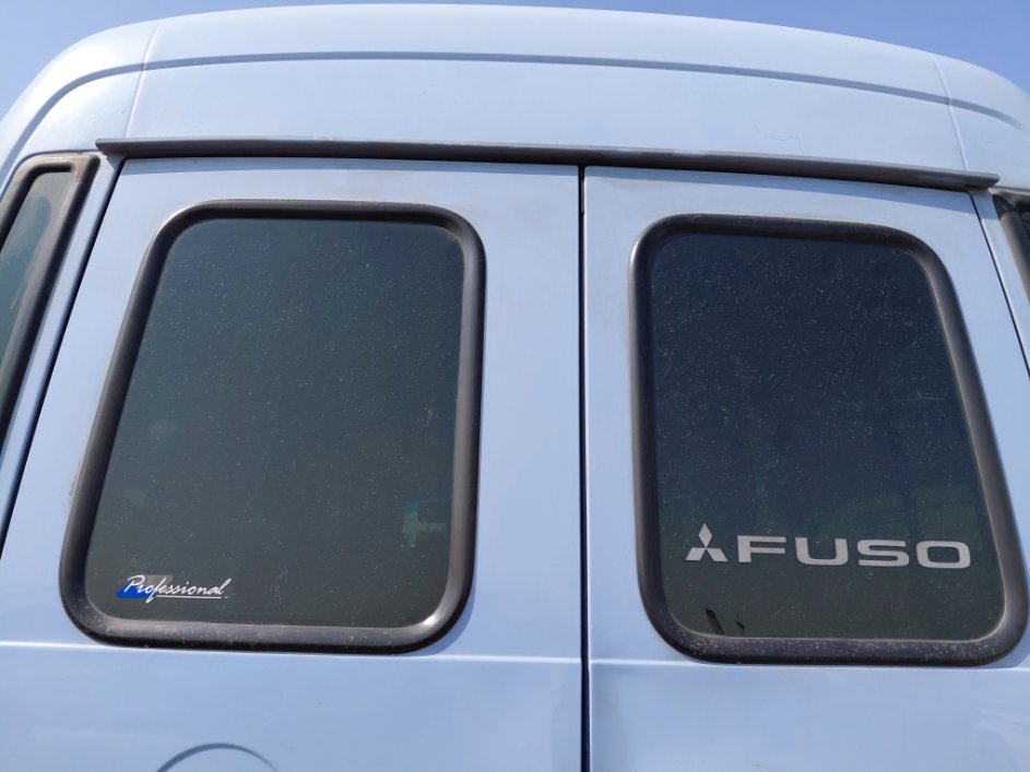 Mitsubishi Rosa  2013 image