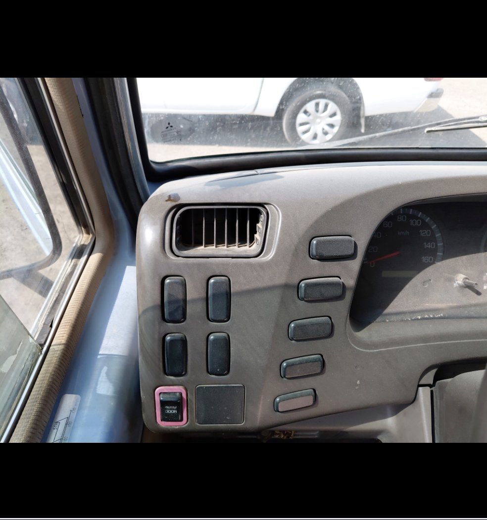 Mitsubishi Rosa  2013 image