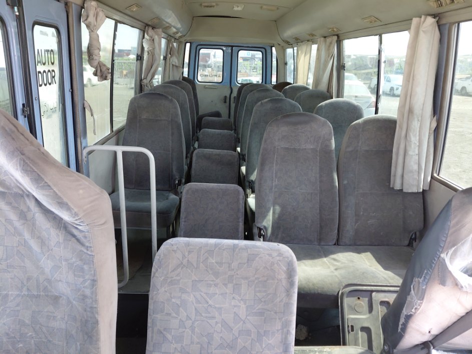 Mitsubishi Rosa  2013 image